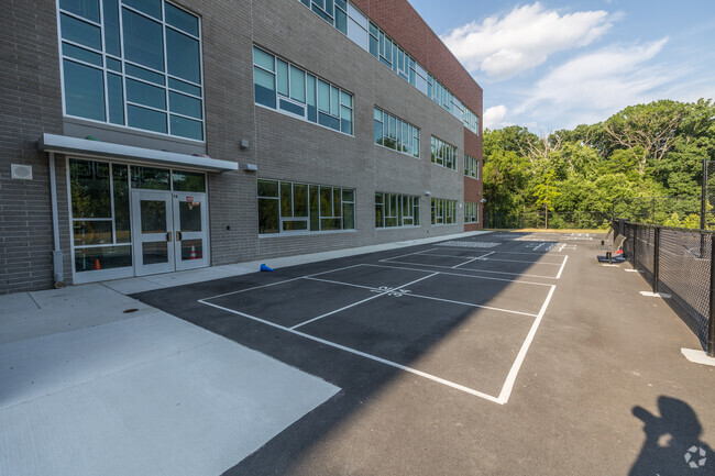 Stonegate Elementary School 6
