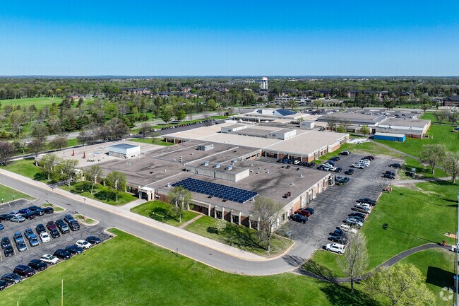 Apollo Senior High School enrolls just over 1,200 students in grades 9-12.