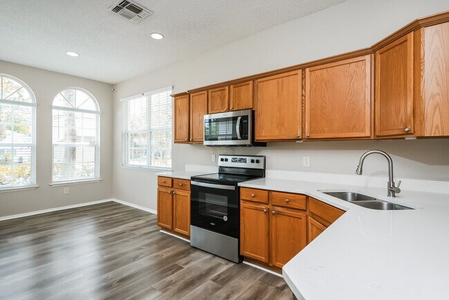 1027 Lake Biscayne Way, Orlando, FL 32824 - photo 7