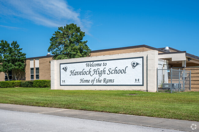 Havelock High School welcomes students of Havelock and the surrounding neighborhoods in Craven County.