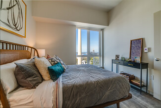 123 Broadway, Seattle, WA 98122