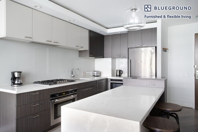 1901 Connecticut Ave NW unit FL3-ID663, Washington, DC 20009 - photo 6