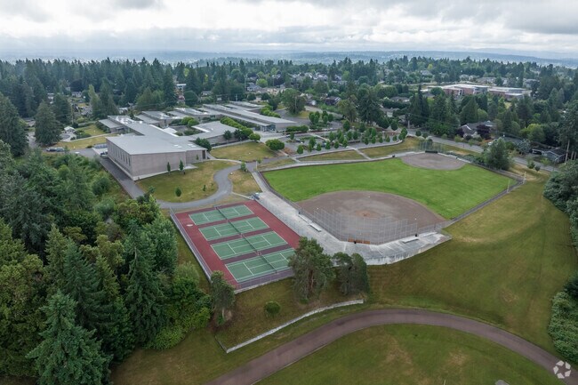 Finn Hill Middle School provides multiple outdoor amenities to its students.