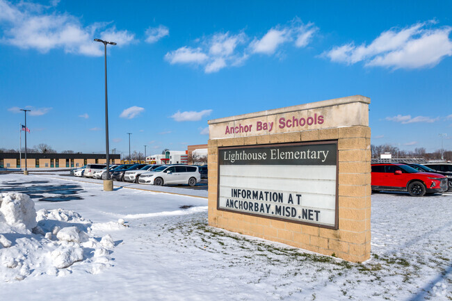 Lighthouse Elementary School, Signage.