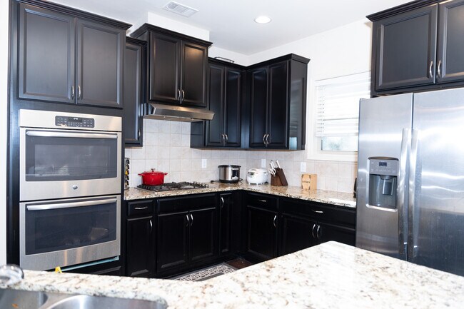 2478 Norwood Park Crossing, Doraville, GA 30340 - photo 6