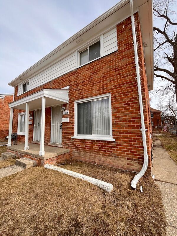 15378 Meyers Rd, Detroit, MI 48227