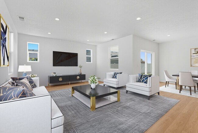 Inside-Spokane-High Desert-9_final.jpg