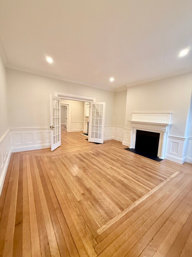 1726 Beacon St, Brookline, MA 02445 - photo 7