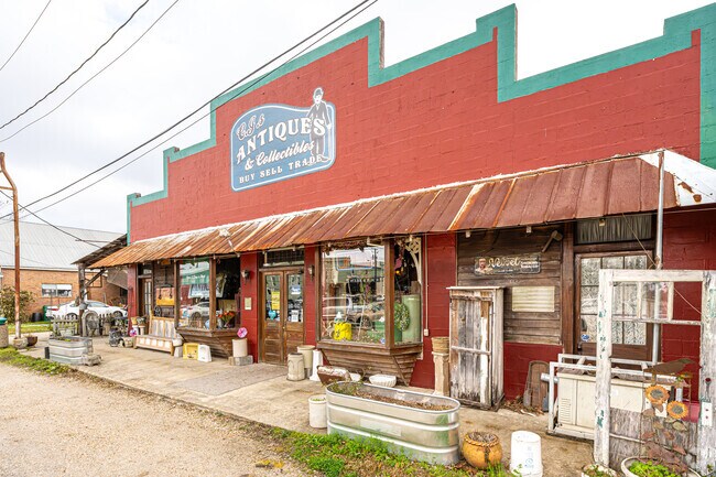 CJ's Antiques & Collectibles is one of many antique shops in Ponchatoula.