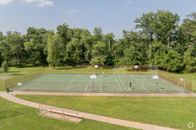 Pinewood Elementary School offers a variety of enriching activities for students.