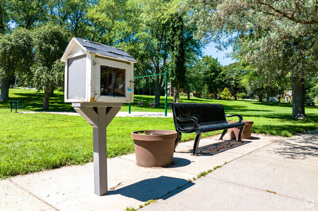 Find a new book at the mini library in Dundee Metcalfe Park.