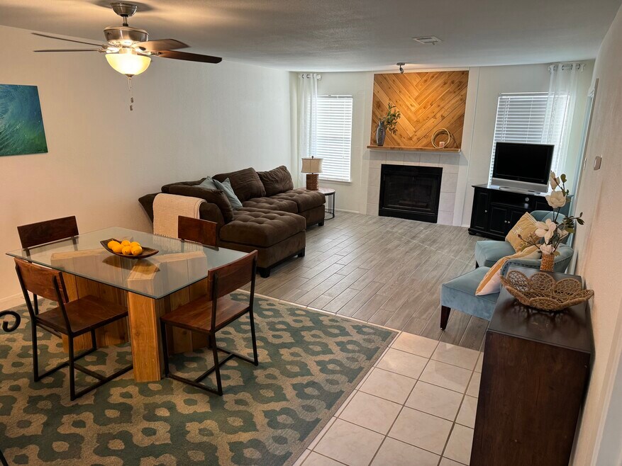 604 Highcrest Dr unit 224, Granite Shoals, TX 78654 - photo 1