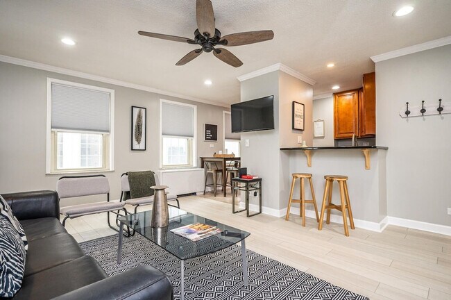 Peachtree Towers Condominiums unit ID1299392P, Atlanta, GA 30308 - photo 2