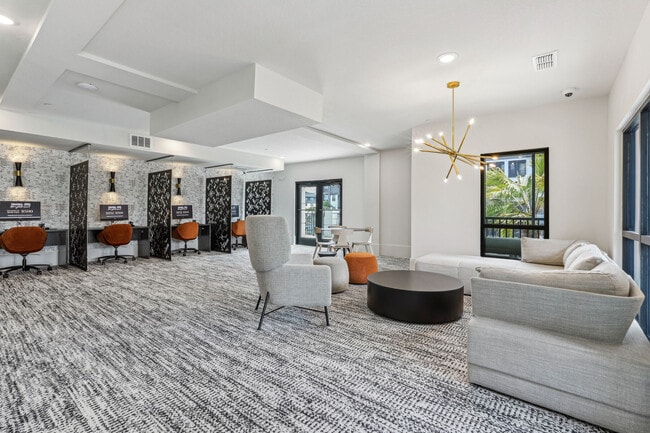 Cyber Cafe with Computers & Printing