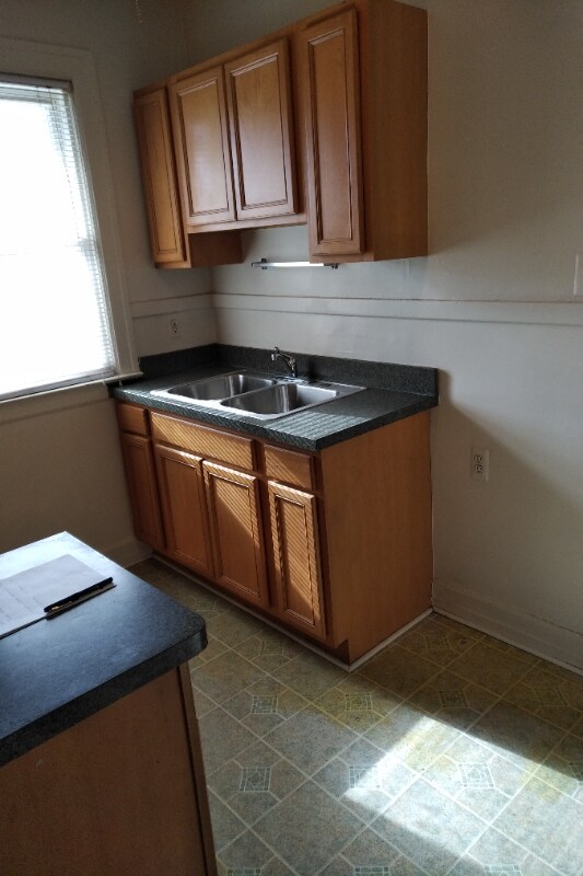 5357 Burns Ave, Detroit, MI 48213