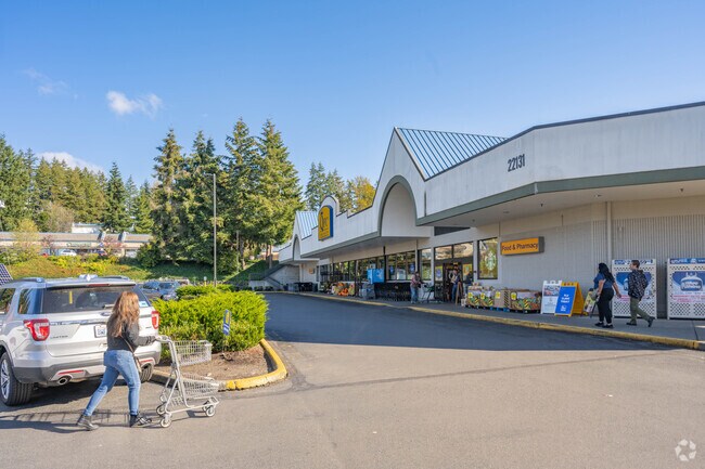 The nearby QFC serves as Dorre Don's main grocery store.