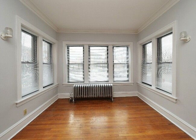 1764 W North Shore Ave, Chicago, IL 60626 - photo 2