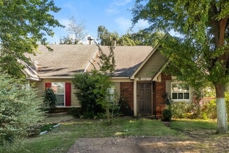 6597 Sungate Dr S, Bartlett, TN 38135