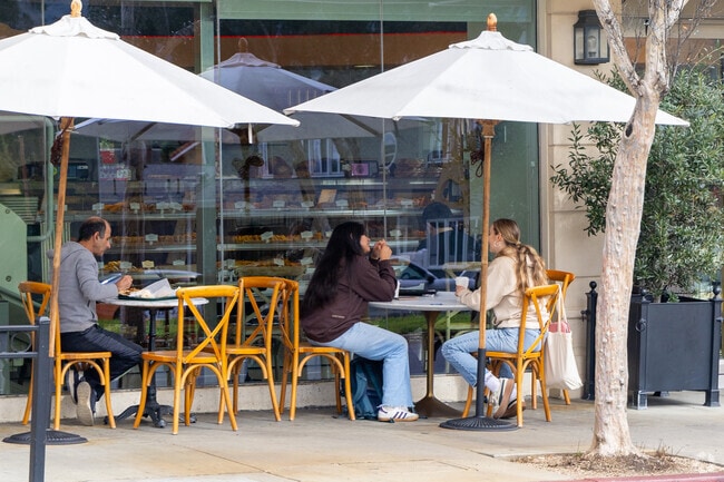 Dine outdoors and relax on one of Glenwood, CA's many scenic restaurant patios.