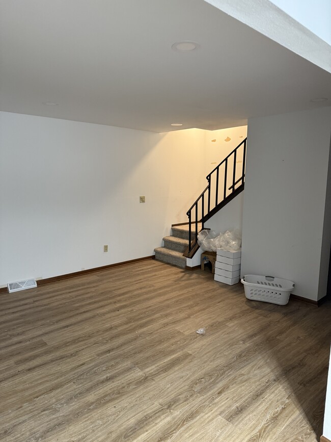 W170N11545 Armada Dr unit Armada, Germantown, WI 53022 - photo 7