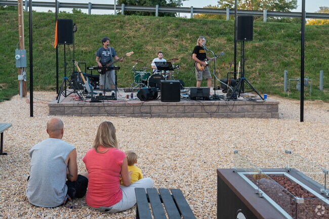 Downtown Vinton hosts live music every weekend attracting residents and visitors.