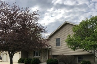 2810 Windhurst Dr, Oshkosh, WI 54904