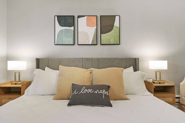 5015 Main St unit ID1366954P, Lisle, IL 60532 - photo 6