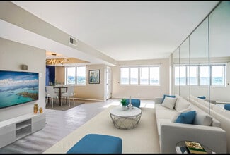 5340 Holmes Run Pkwy Unit 14th Floor, Alexandria, VA 22304