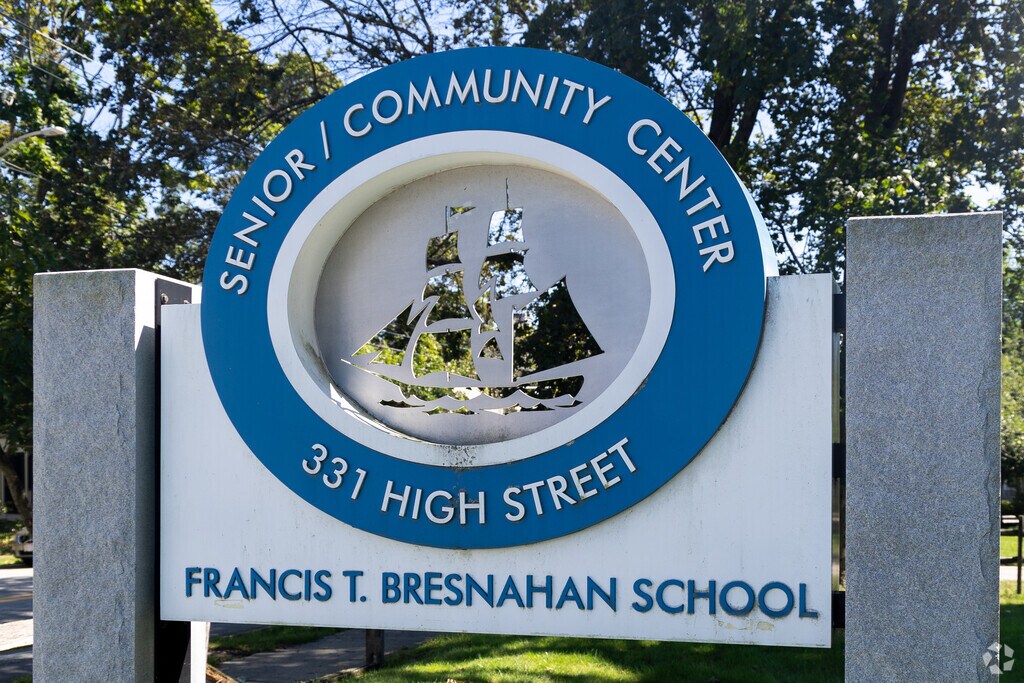 Francis T. Bresnahan Elementary School is a highly rated, public school located in Newburyport.
