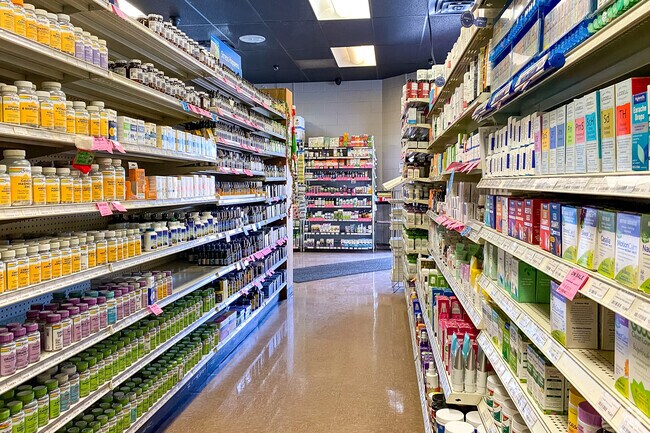 Locals stop at Mountain Mama Natural Foods near Midland-Westside for groceries and vitamins.