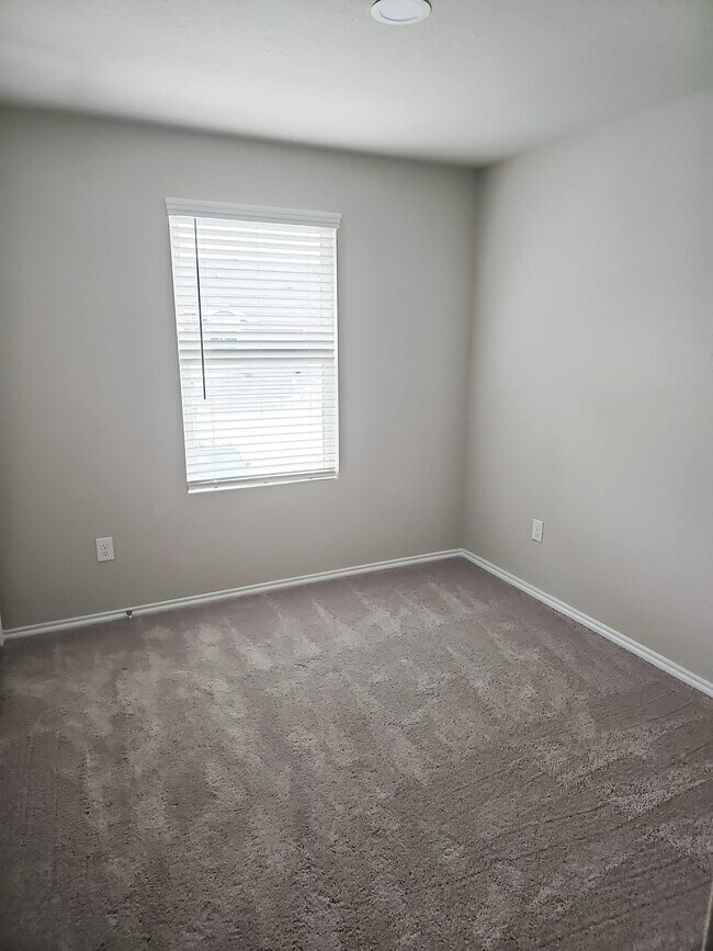 7239 Converse Ridge Ln unit 102, Windcrest, TX 78239 - photo 7