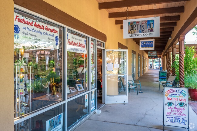 Agora Shopping Center