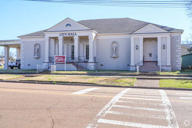 Located in the center of town, Brookhaven City Hall is a hub for civic administration.