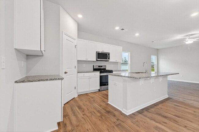 453 Hallingsfield Way, Zebulon, NC 27597 - photo 7