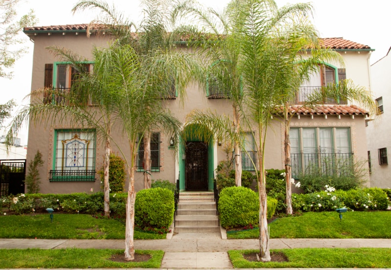 655 S Dunsmuir Ave unit 104, Los Angeles, CA 90036 - photo 1