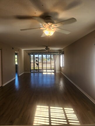 175 Kings Hwy Unit 228, Port Charlotte, FL 33983