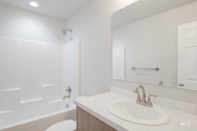 5200 S Big Jacks Ave, Nampa, ID 83686 - photo 4