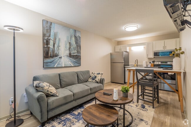 1BD, 1BA - 440SF - Living Area