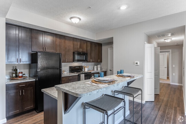 The Stratton, Columbus, OH 43228 - photo 2