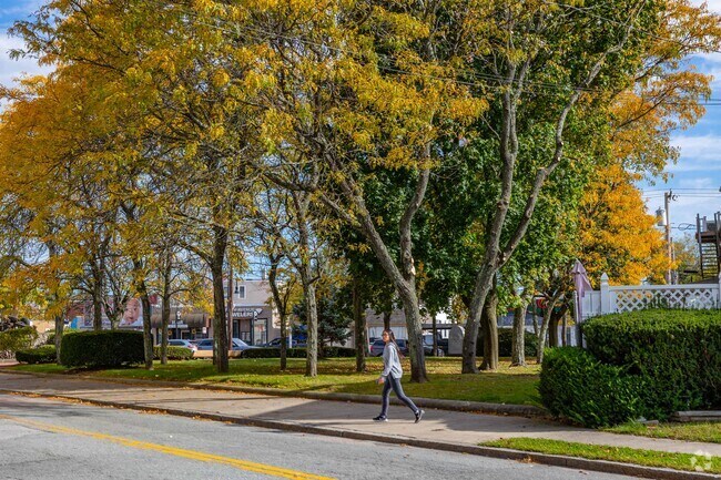 Residents of Auburn can take advantage of the walkability around Rolfe Square.