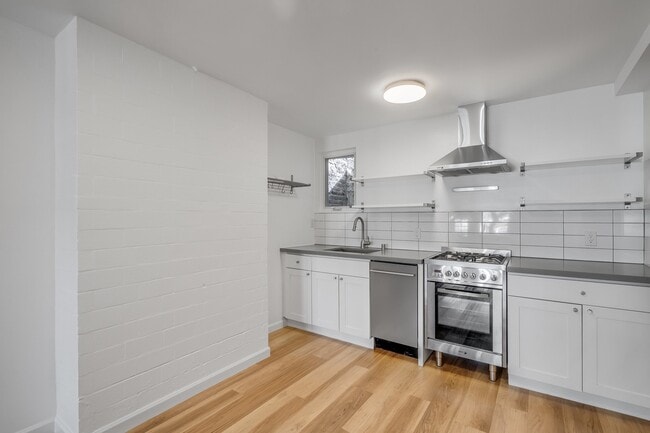 22 Montezuma St unit 22A, San Francisco, CA 94110 - photo 5