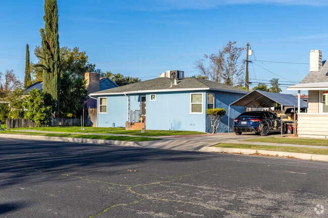 Bungalow style homes are common in areas surrounding Downtown Madera.