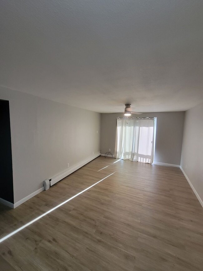 1302 S Parker Rd, Denver, CO 80231 - photo 3