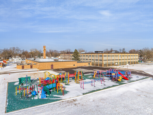 Richfield STEM School, a magnet school in Richfield, MN, serves 625 students from PK-5.