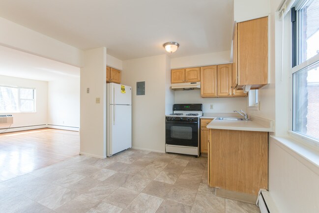 Oak Terrace, Hackensack, NJ 07601 - photo 7