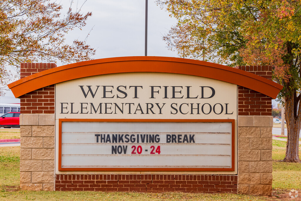 Close up shot of the signage of West Field Elementary School.