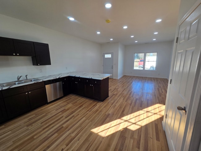 203 N Elm St unit 1, Ina, IL 62846 - photo 2