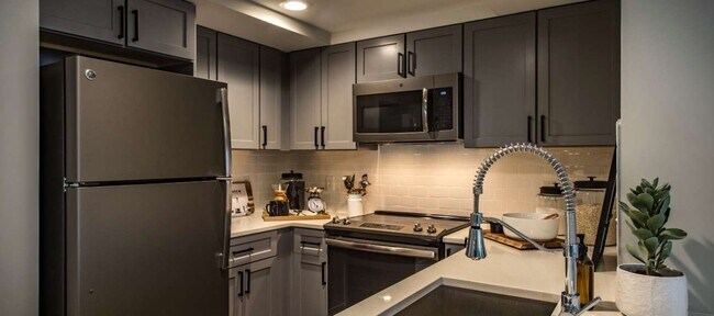 30 Cambridgepark Dr unit 4109, Cambridge, MA 02140 - photo 6