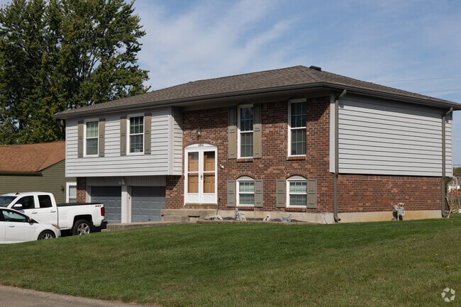 South Franklin in Indianapolis has split level homes with striking detail.