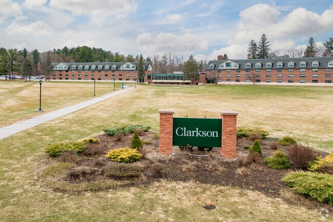 Potsdam usually boasts a population of just under 15,000; however, when the State University of New York at Potsdam and Clarkson University are both in session, an influx of students drives this number up by nearly 8,000.
